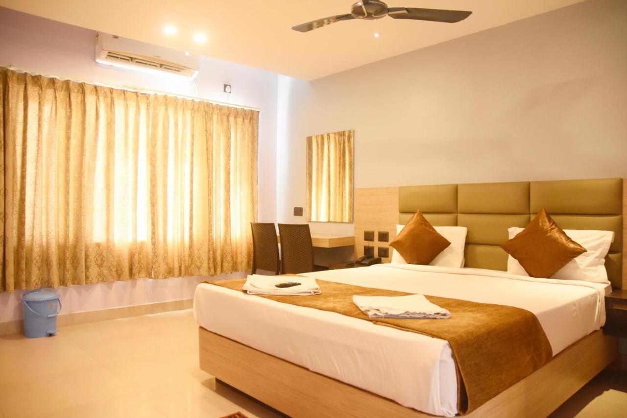 Hotel Om International Gokarna  Ngoại thất bức ảnh