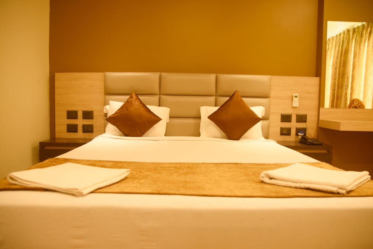 Hotel Om International Gokarna  Ngoại thất bức ảnh